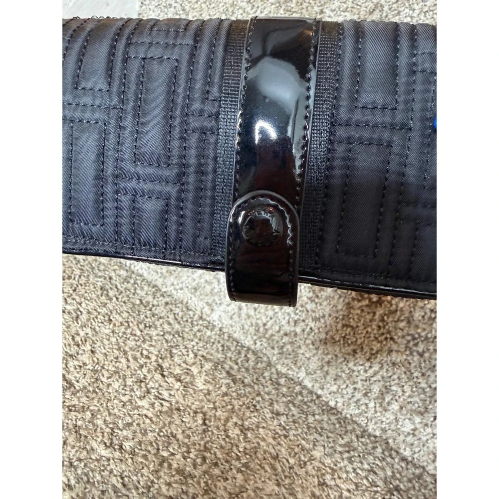 Vera Bradley NWOT black quilted nylon clutch wallet patent leather strap - Picture 9 of 10